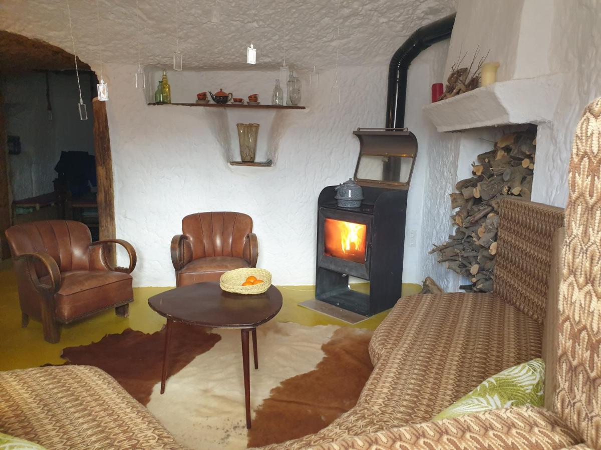 Creatively Designed Cavehouse With Jacuzzi Villa Gorafe Exteriör bild