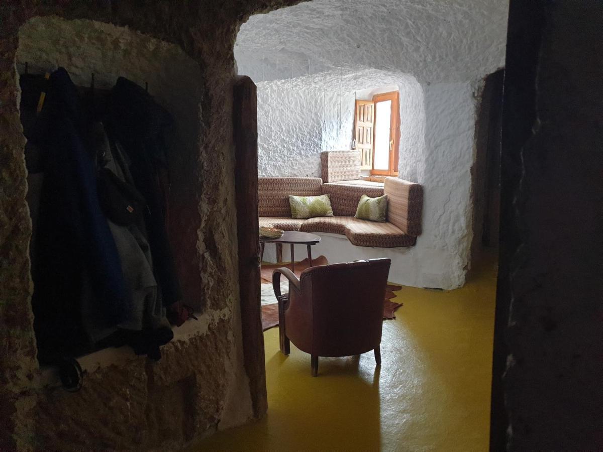 Creatively Designed Cavehouse With Jacuzzi Villa Gorafe Exteriör bild