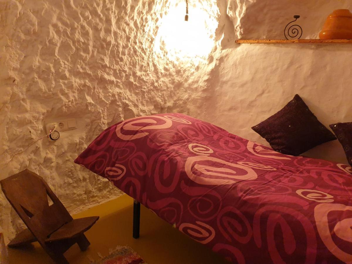 Creatively Designed Cavehouse With Jacuzzi Villa Gorafe Exteriör bild