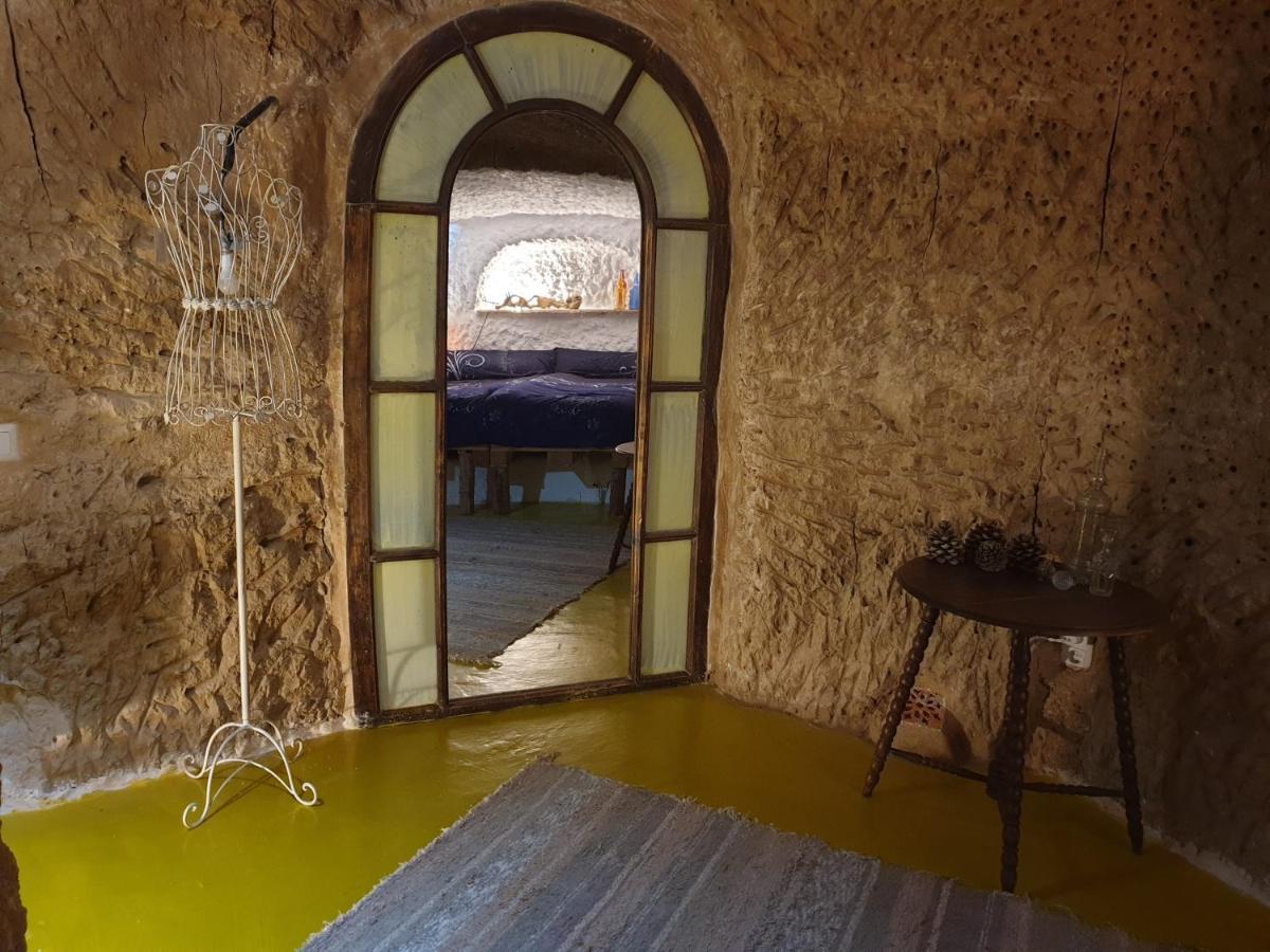 Creatively Designed Cavehouse With Jacuzzi Villa Gorafe Exteriör bild